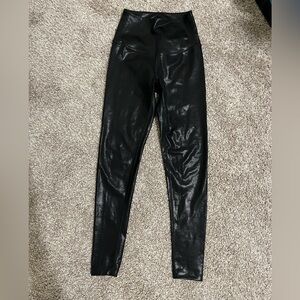 Barry’s NWOT XS Faux Leather Leggings